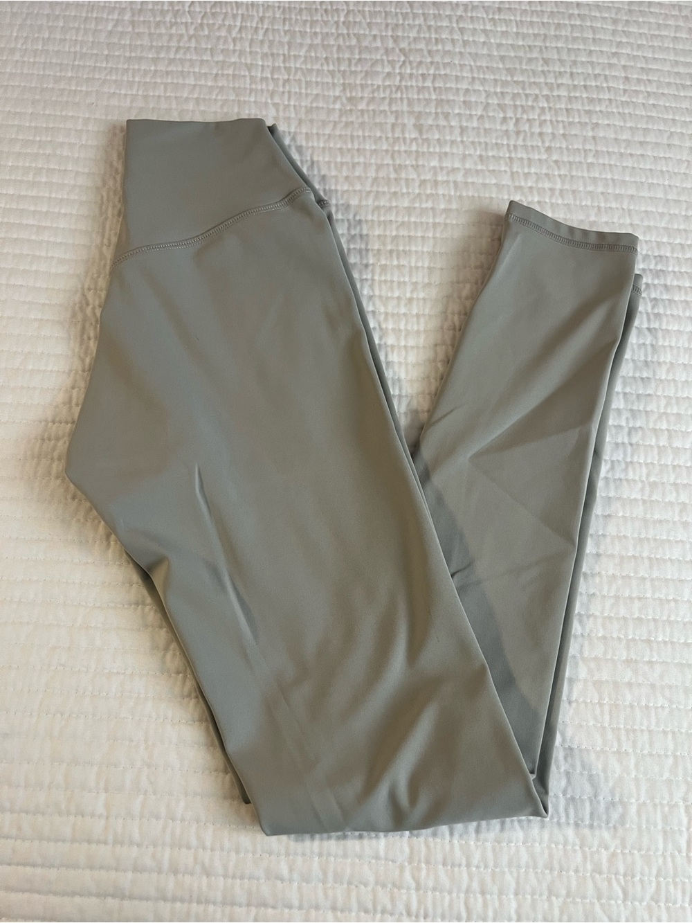 High-Waist Women's Leggings in Light Sage